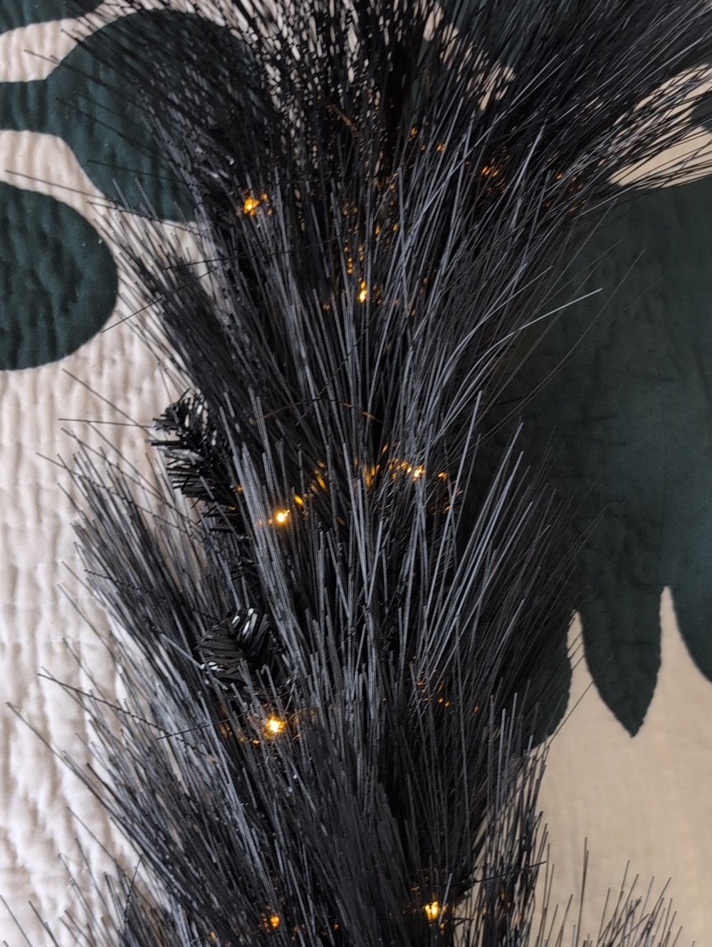 Hyde & Eek! Erie Black ๐โโฌ Tree ๐ (5ft) - Picture 2 of 8